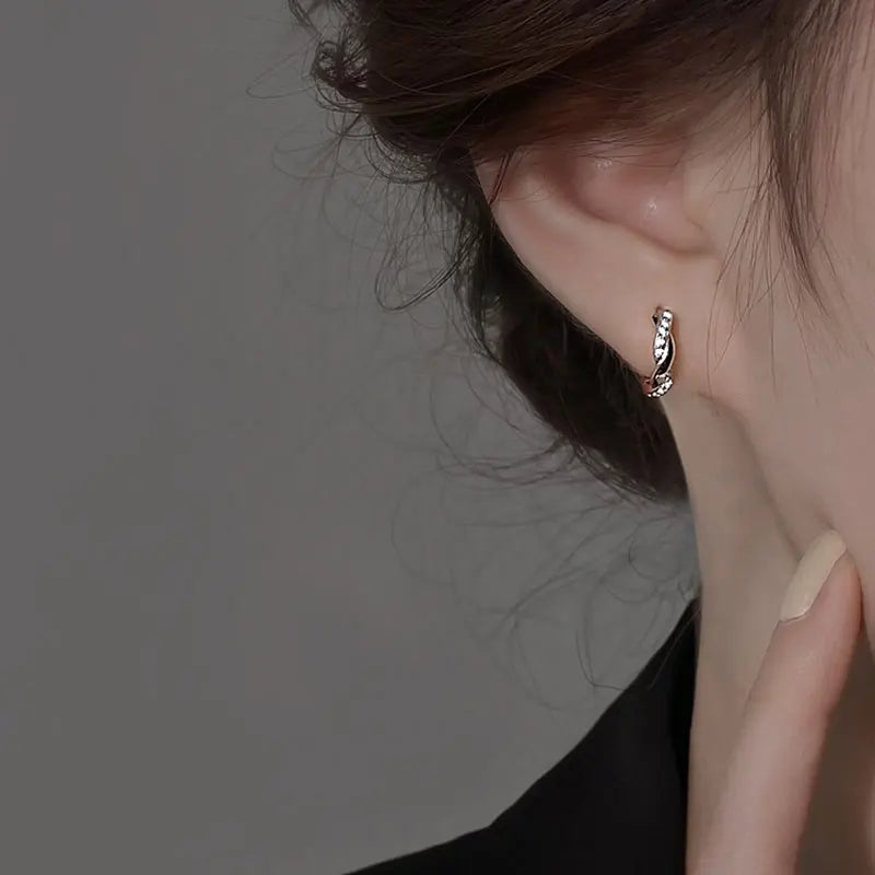 KNOBSPIN GRA Certified Moissanite Hoop Earrings for Women s925 Sterling Silver Plated 18k White Gold Wedding Huggie Earrings