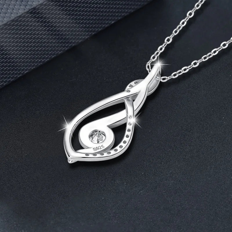 A 925 silver 0.5 carat moissanite classic casual fashion elegant versatile high quality men's and women's pendant necklace