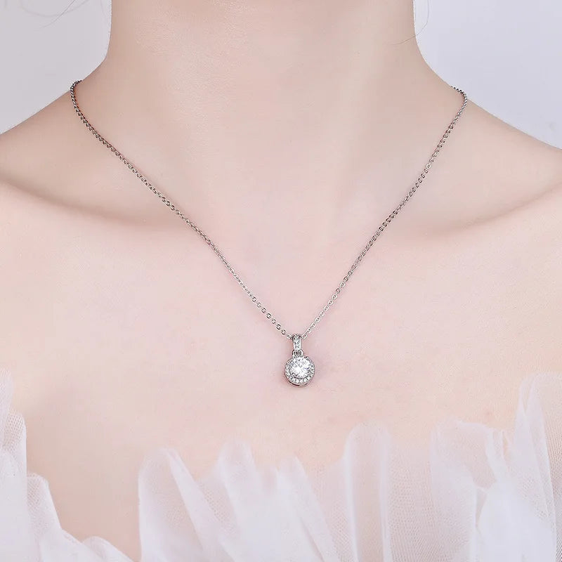 925 Sterling Silver Necklace Pendant 100% Real Moissanite For Women Fashion Clavicle Chain Necklaces Wedding Party Jewelry Gift