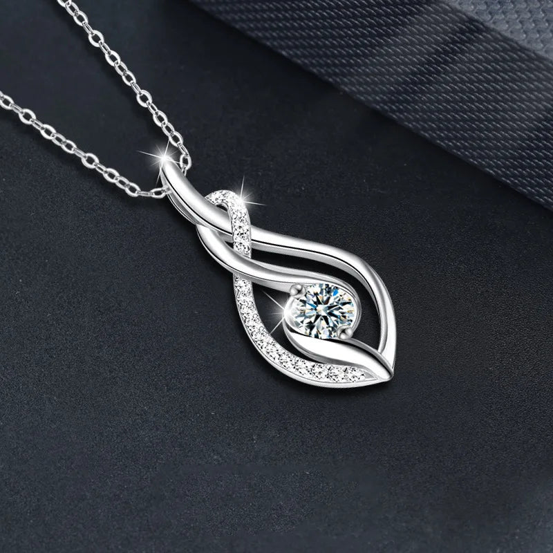 A 925 silver 0.5 carat moissanite classic casual fashion elegant versatile high quality men's and women's pendant necklace
