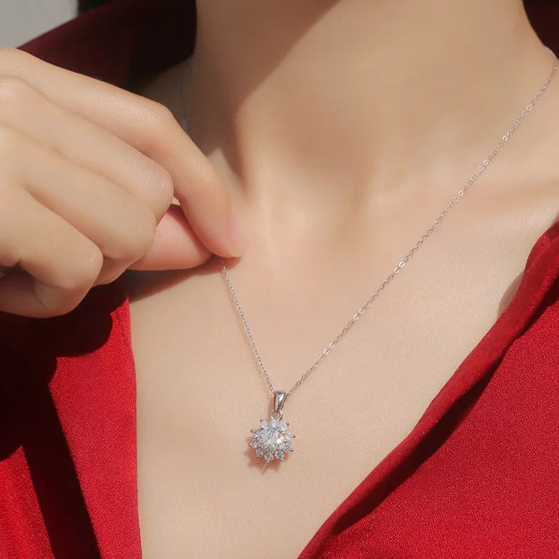 925 Sterling Silver Necklace Pendant 100% Real Moissanite For Women Fashion Clavicle Chain Necklaces Wedding Party Jewelry Gift
