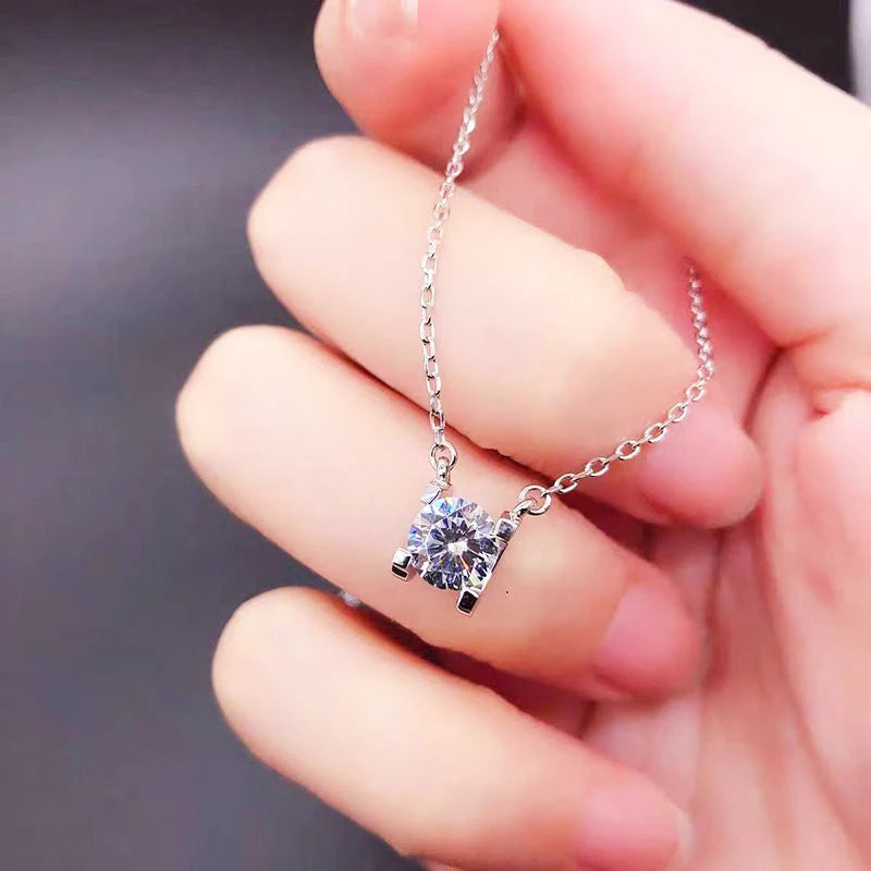 925 Sterling Silver Necklace Pendant 100% Real Moissanite For Women Fashion Clavicle Chain Necklaces Wedding Party Jewelry Gift
