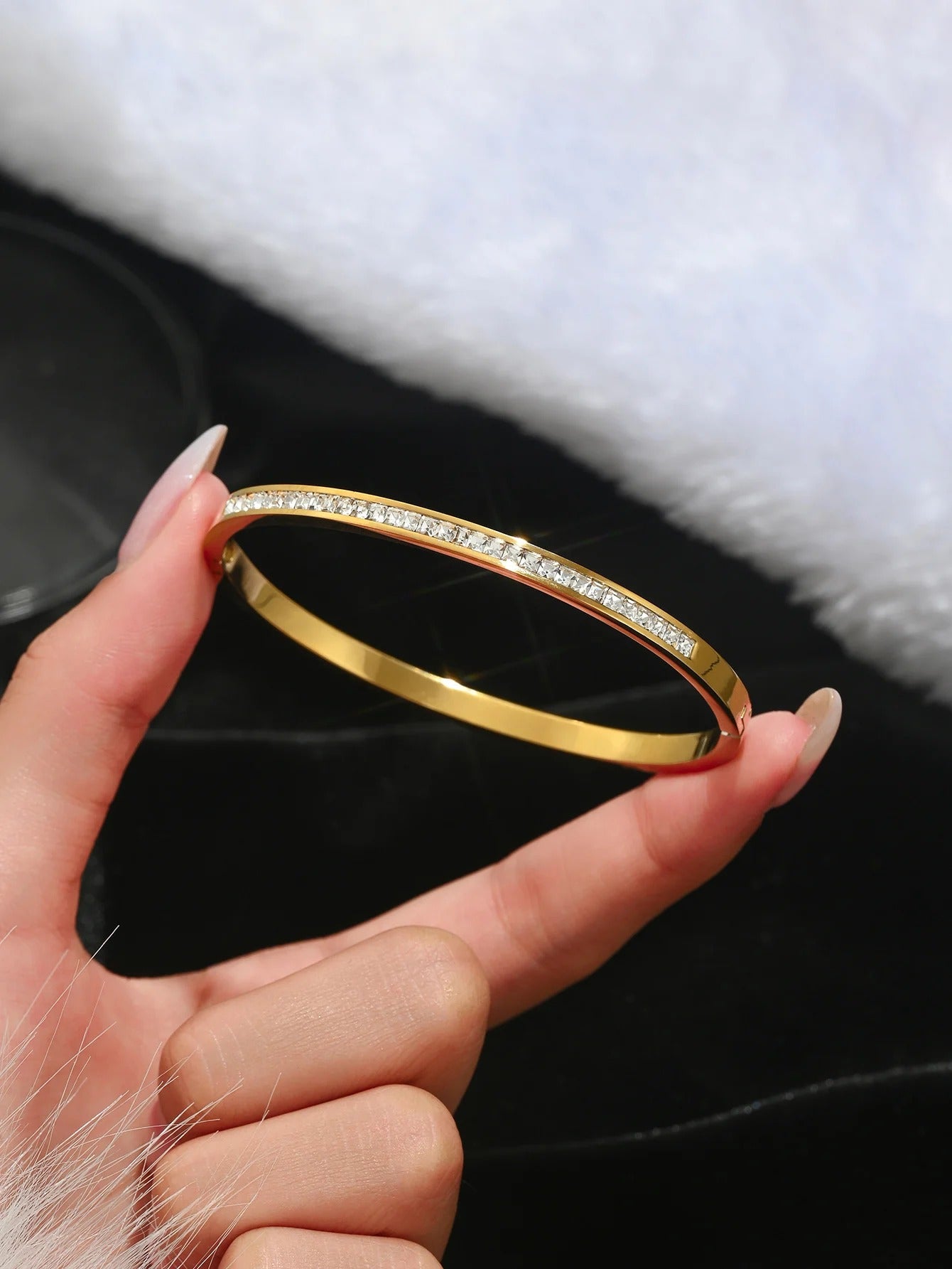 Stainless steel gold diamond set women's four-leaf clover bracelet